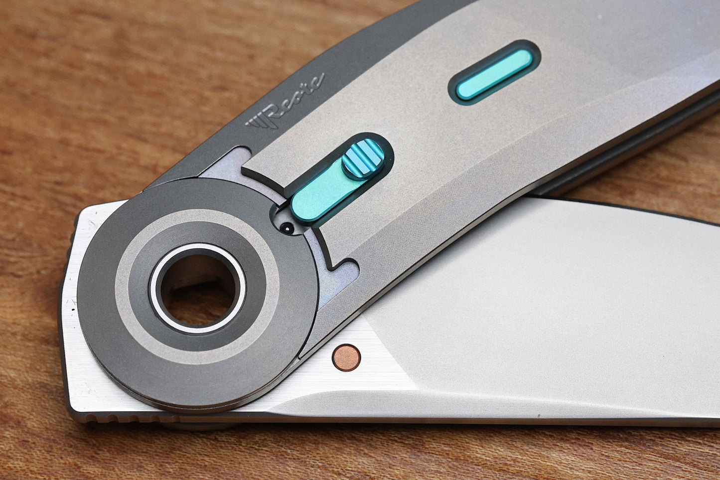 REATE KNIVES VULPEX VK TRON- TITANIUM BEAD BLAST W/CYAN BLUE ACCENTS & M390 BLADE