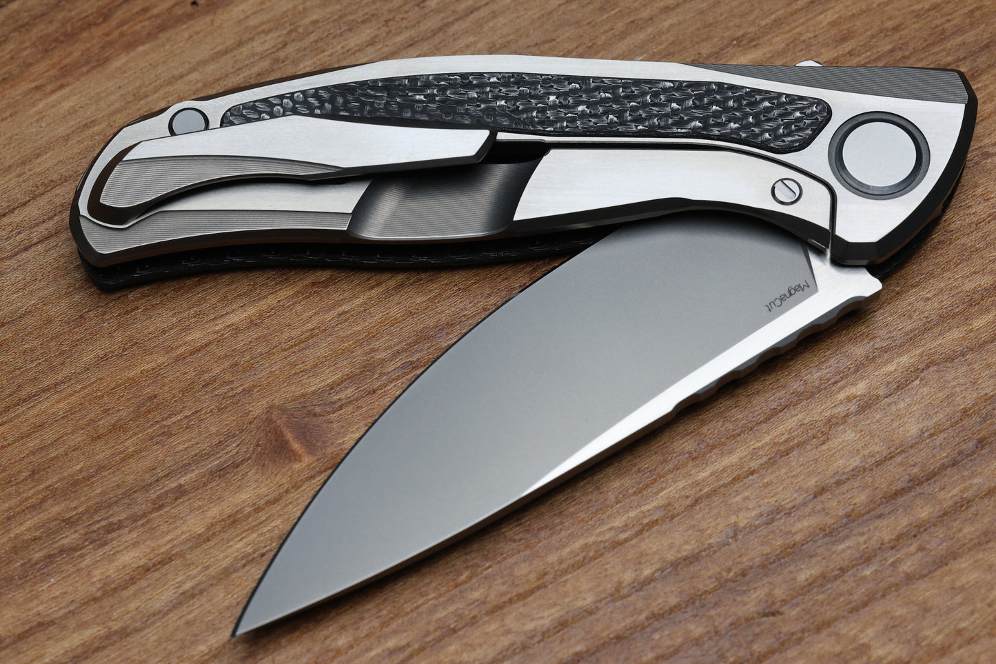 SHIROGOROV KNIVES "SPECIAL EDITION"  CHRIS REEVE COLLABORATION HATI CGG - MAGNACUT BLADE - TITANIUM/BLACK ALUTEX HANDLE - MRBS