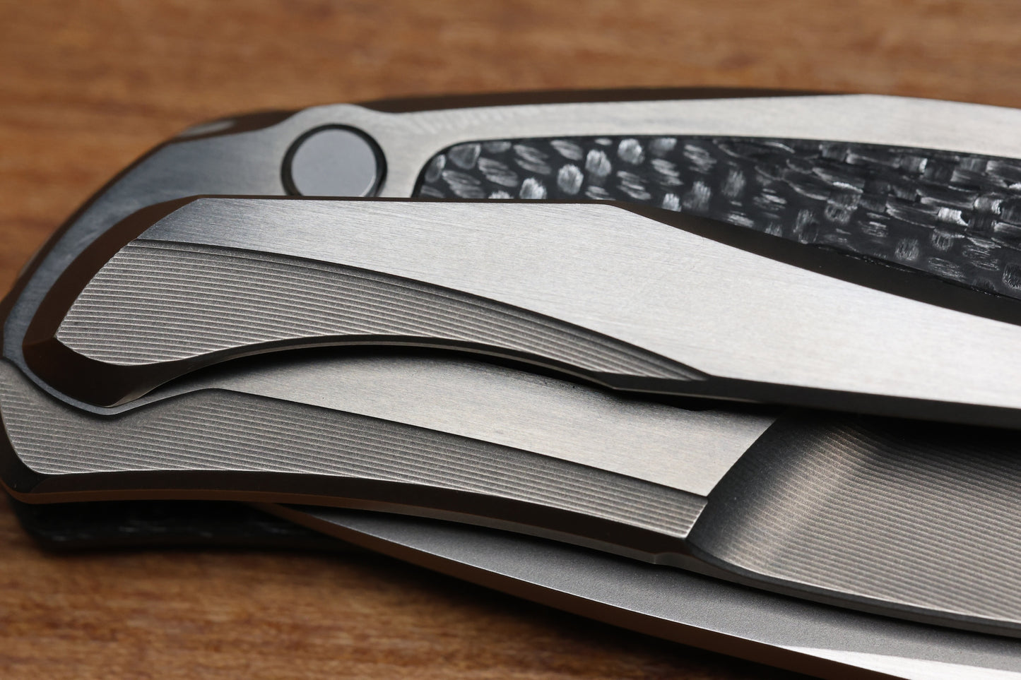 SHIROGOROV KNIVES "SPECIAL EDITION"  CHRIS REEVE COLLABORATION HATI CGG - MAGNACUT BLADE - TITANIUM/BLACK ALUTEX HANDLE - MRBS
