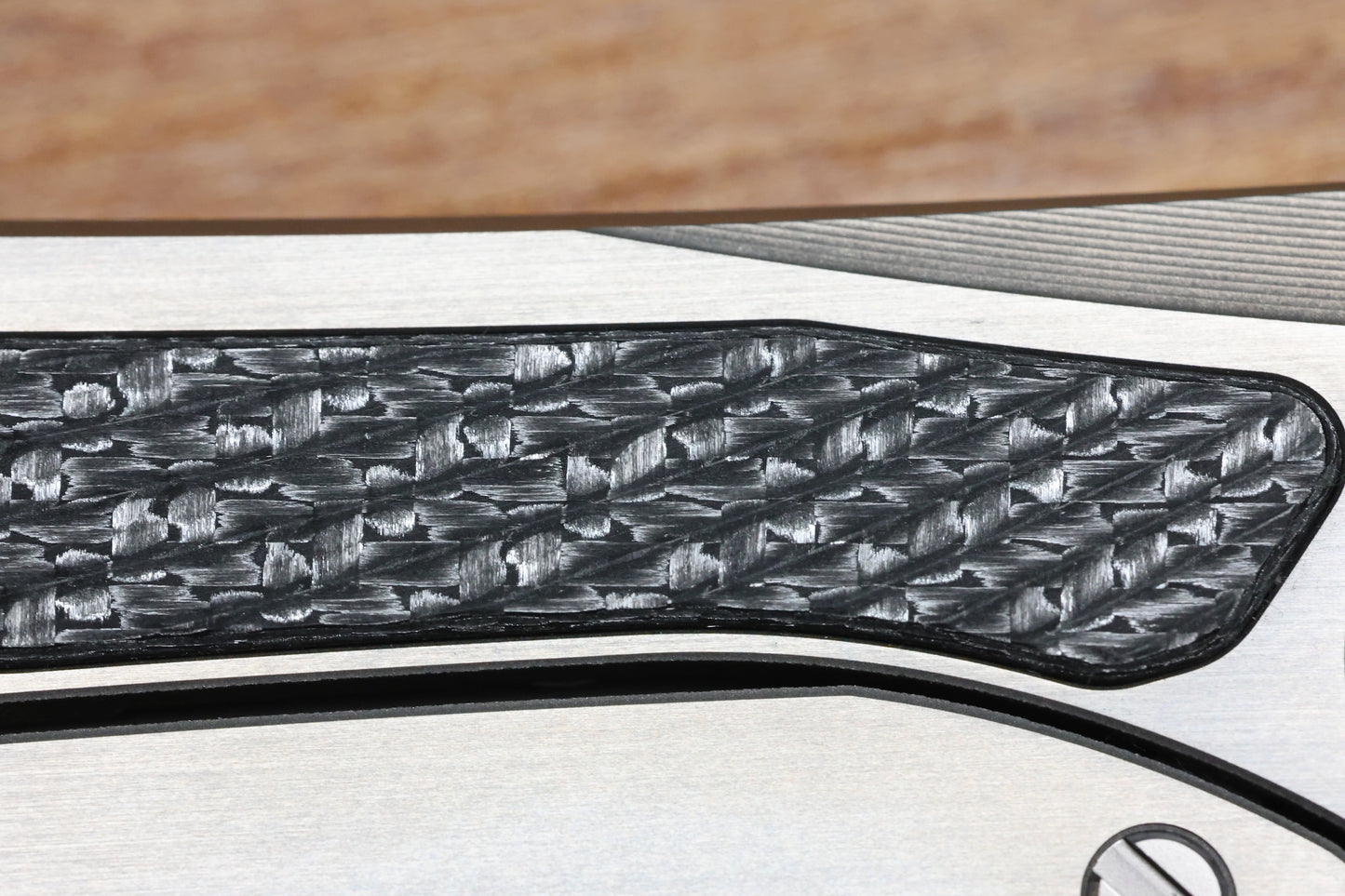 SHIROGOROV KNIVES "SPECIAL EDITION"  CHRIS REEVE COLLABORATION HATI CGG - MAGNACUT BLADE - TITANIUM/BLACK ALUTEX HANDLE - MRBS