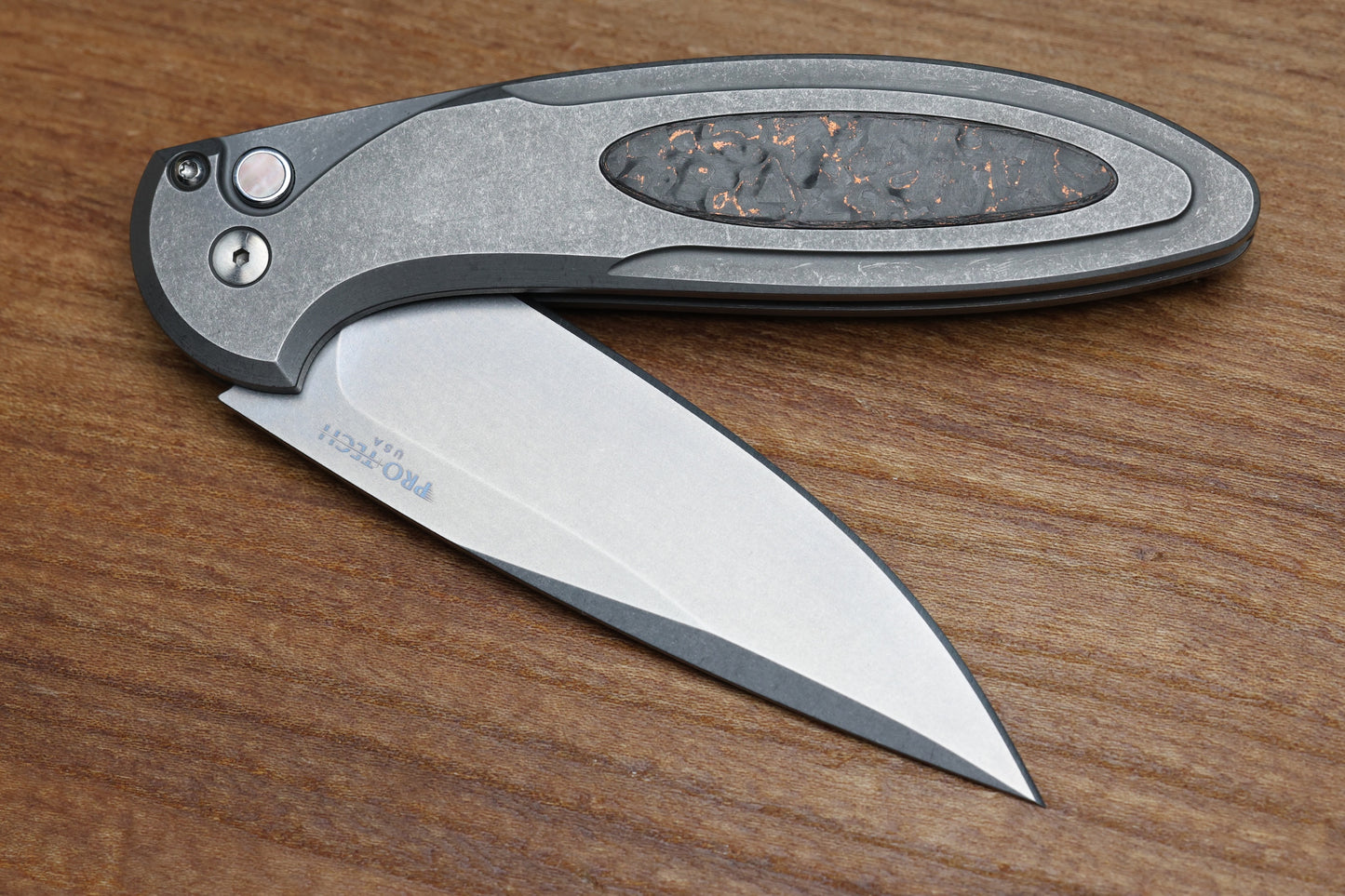 PRO-TECH KNIVES CAMBRIA - 2025 CAMBRIA CUSTOM 014 - 2-TONE BLASTED/TUMBLED 17-4 STEEL HANDLE - COPPER TECHNOCARBO INLAY - STONEWASH MAGNACUT BLADE