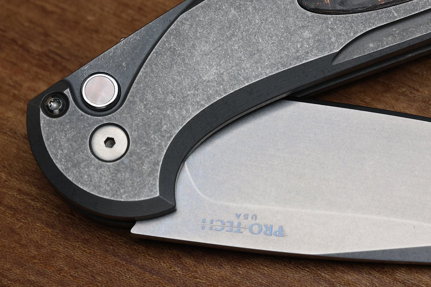 PRO-TECH KNIVES CAMBRIA - 2025 CAMBRIA CUSTOM 014 - 2-TONE BLASTED/TUMBLED 17-4 STEEL HANDLE - COPPER TECHNOCARBO INLAY - STONEWASH MAGNACUT BLADE