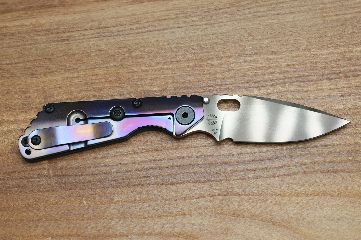 STRIDER KNIVES SNG - ANODIZED TITANIUM/FOREST GREEN G10 HANDLE - DROP POINT BRONZE TIGER STRIPE 20CV BLADE