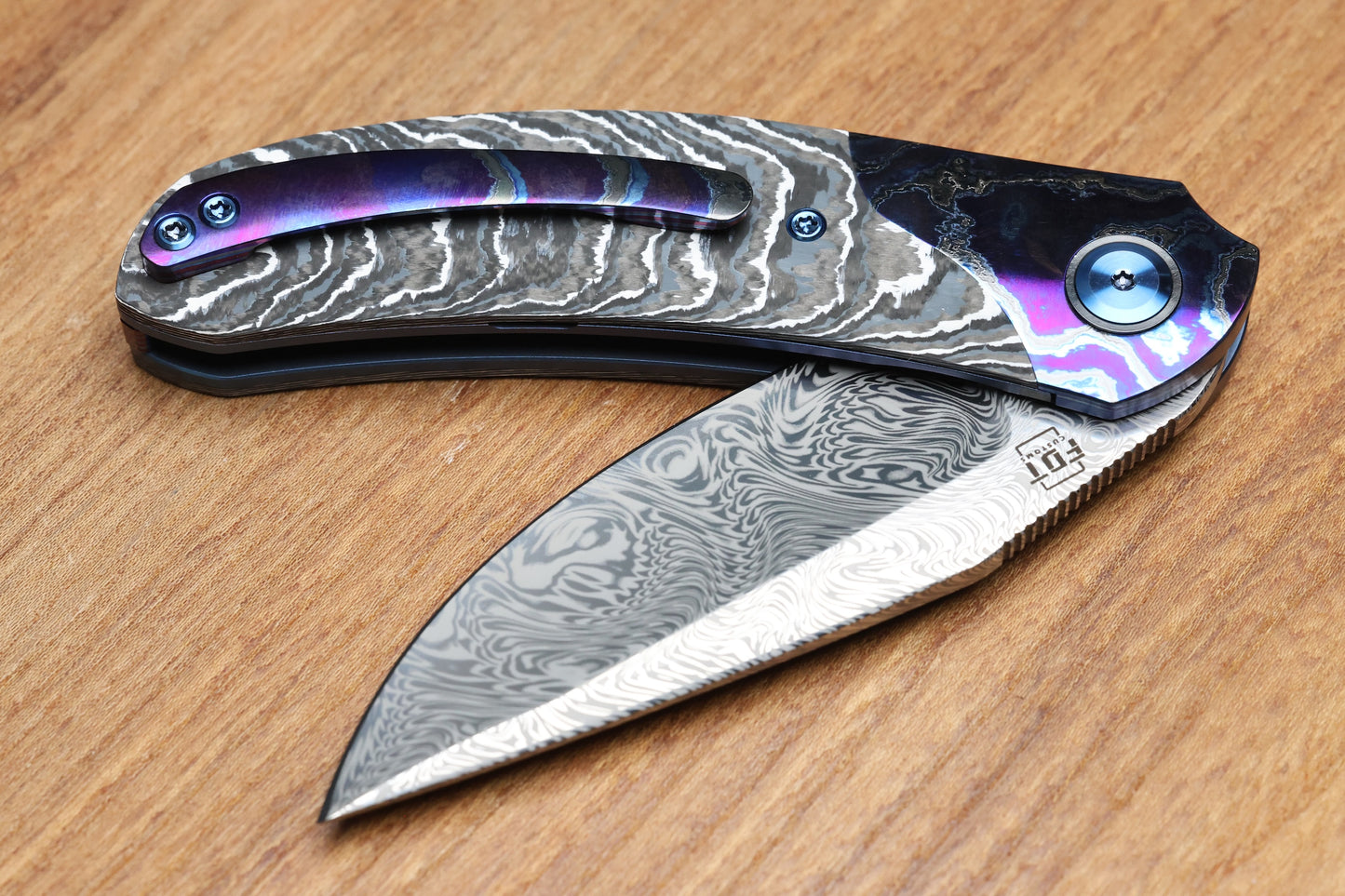 REATE KNIVES FDT TF-4 TITANIUM WHITE STORM FAT CARBON ZIRCUTI BOLSTER AND ACCENTS DAMASTEEL BLADE