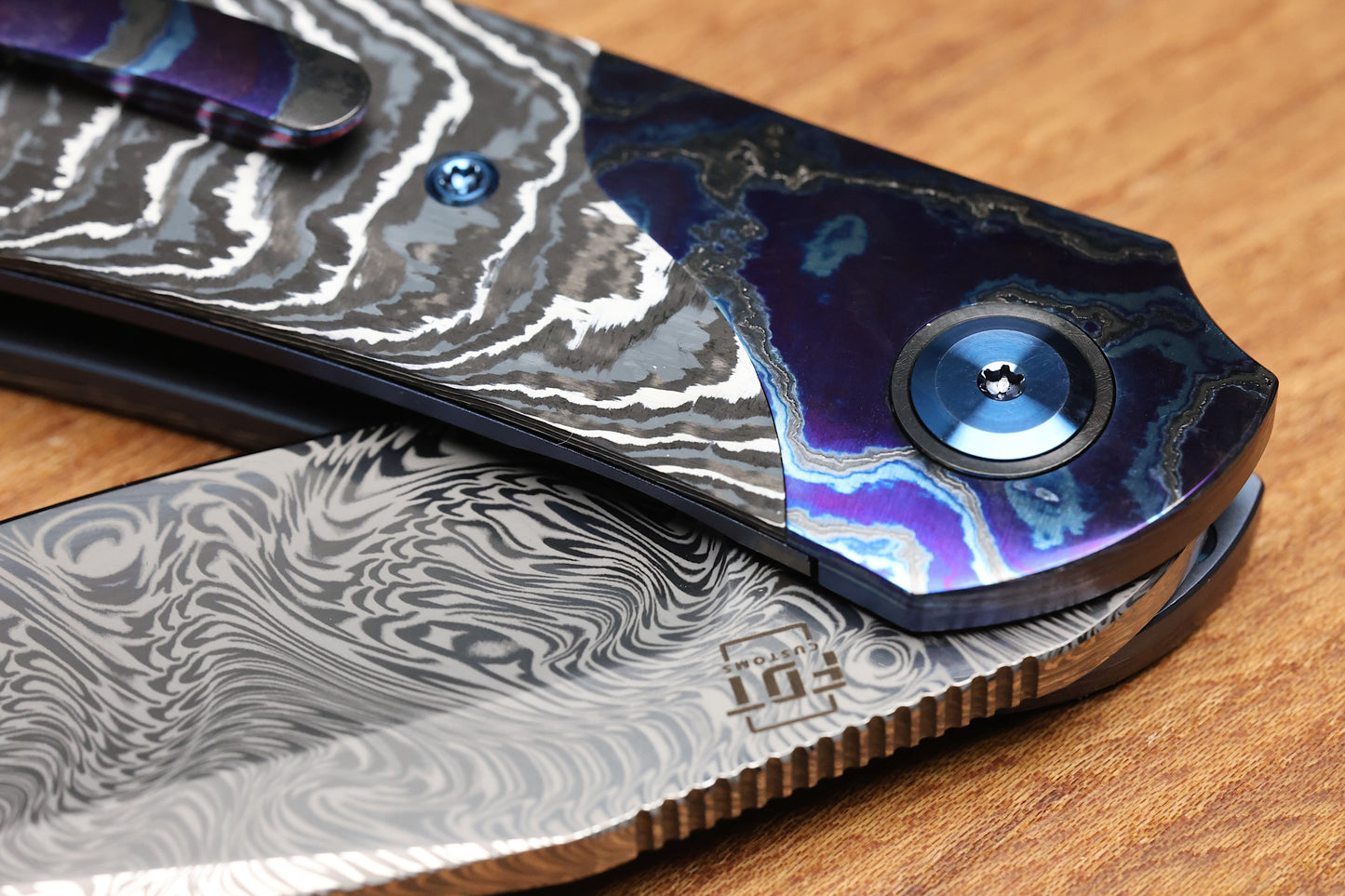 REATE KNIVES FDT TF-4 TITANIUM WHITE STORM FAT CARBON ZIRCUTI BOLSTER AND ACCENTS DAMASTEEL BLADE