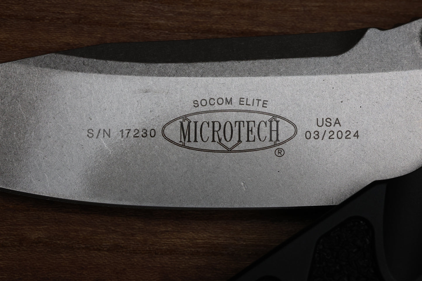 MICROTECH SOCOM ELITE SINGLE EDGE STONEWASH STANDARD MANUAL & BLACK 160-10