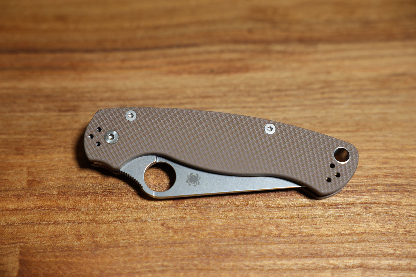 SPYDERCO SPRINT RUN PARA MILITARY 2 CPM 15V G10 BROWN